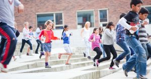 Overgewicht is een groot probleem. Gemiddeld één op de zeven Nederlandse kinderen heeft overgewicht. JOGG Epe helpt jongeren op gezond gewicht.