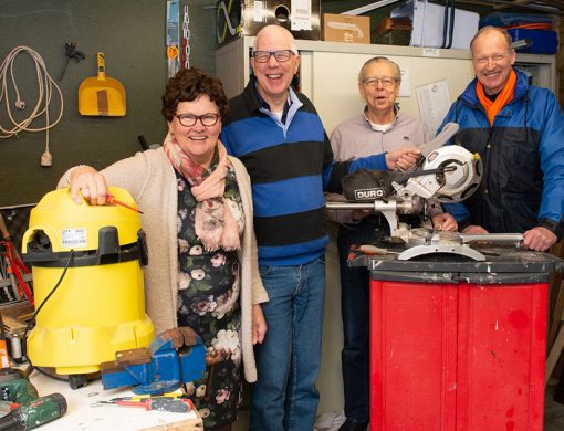 In Nederland gooien we ontzettend veel onterecht weg. Duurzaamheid begint bij jezelf! Repair Café Epe, Emst, Oene en Vaassen van Koppel-Swoe repareert graag gratis voor je!